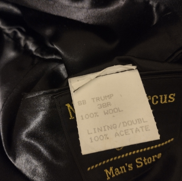 Neiman Marcus Vintage Trump Full Length Black Wool Trench Coat - Picture 3 of 4